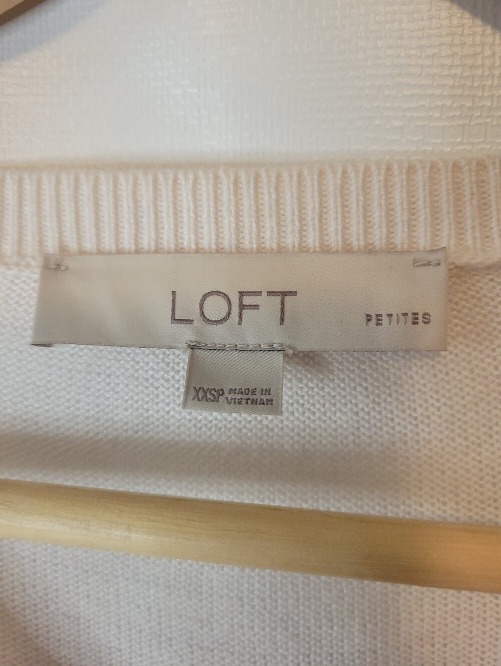 LOFT Petites Ivory Lightweight Layered Sweater with Floral Side and Back Panels - Picture 6 of 12